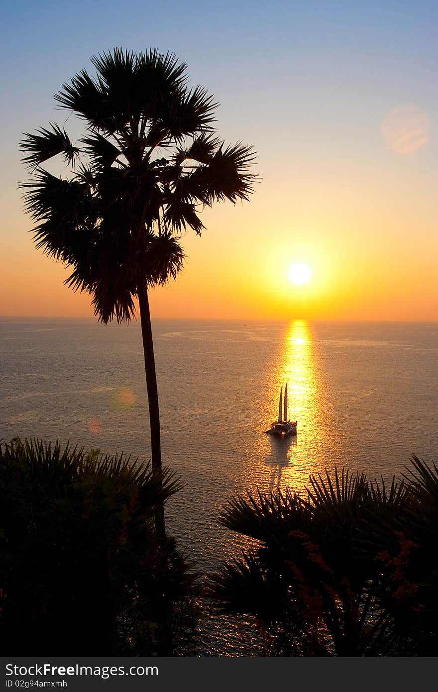 Beautiful red sunset at the sea