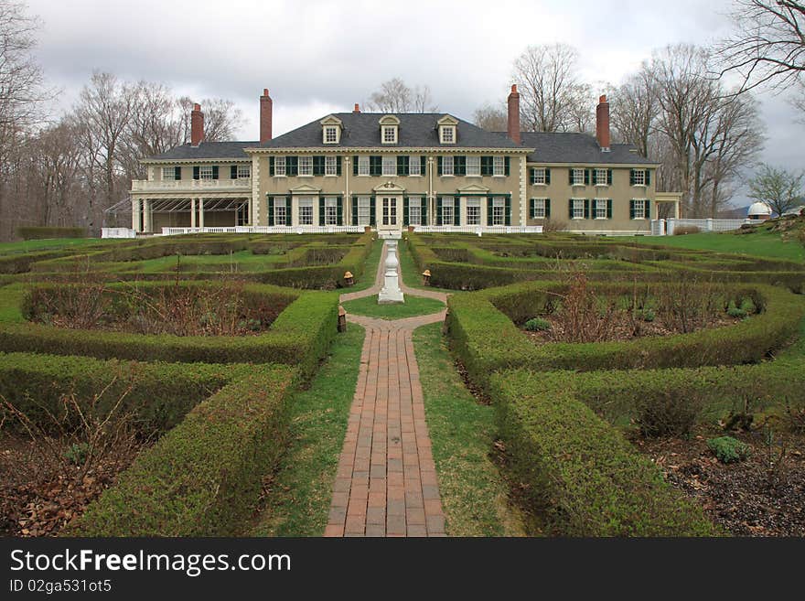 Vermont residence of Robert Todd Lincoln, the only child of Abraham and Mary Todd Lincoln, now a museum. Vermont residence of Robert Todd Lincoln, the only child of Abraham and Mary Todd Lincoln, now a museum.