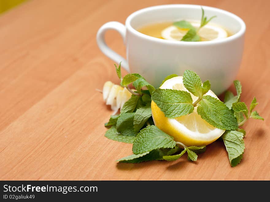 Tea With Mint And Lemon