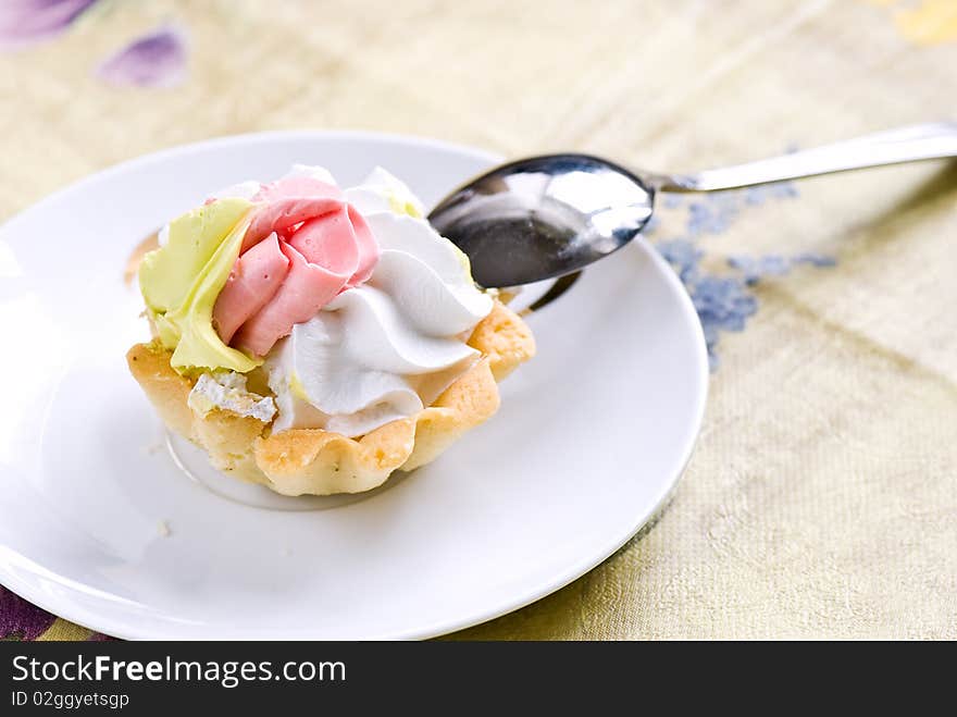 Tartlets With Cream