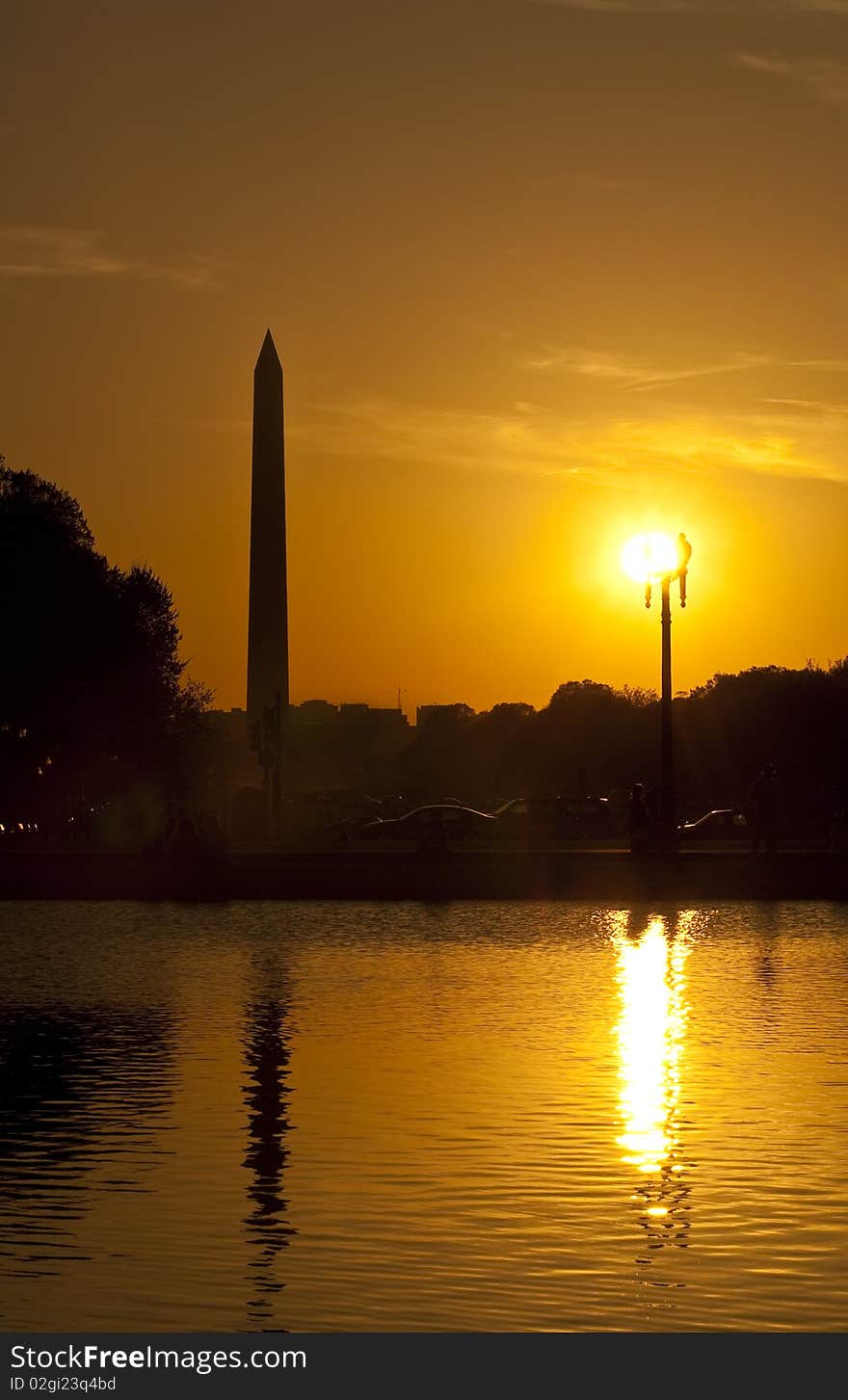 Silhuet Of Washington Monument At Sunset