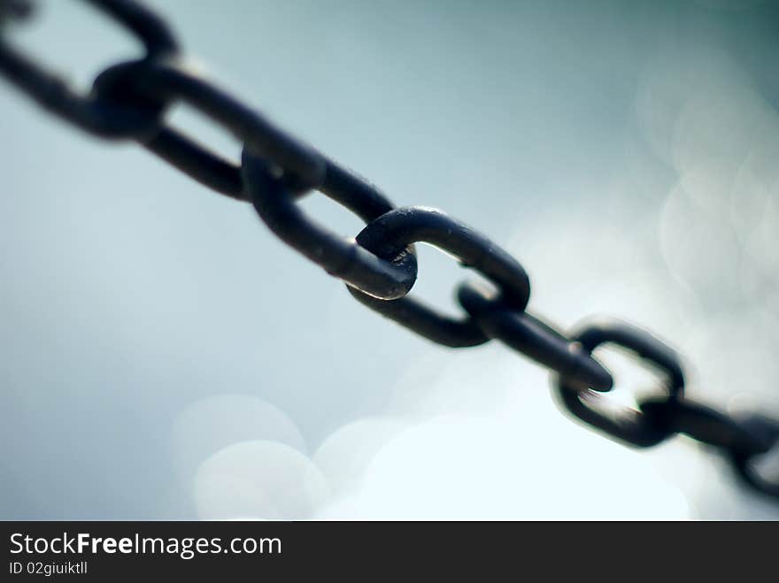 Chain shackles