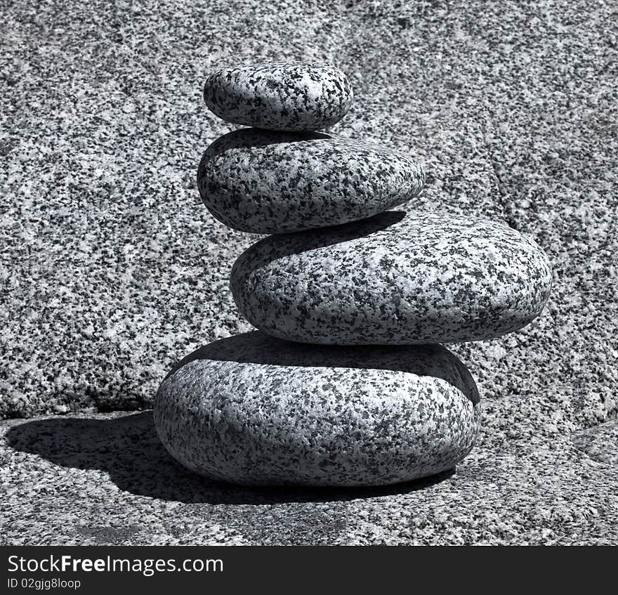 Pebbles pyramid