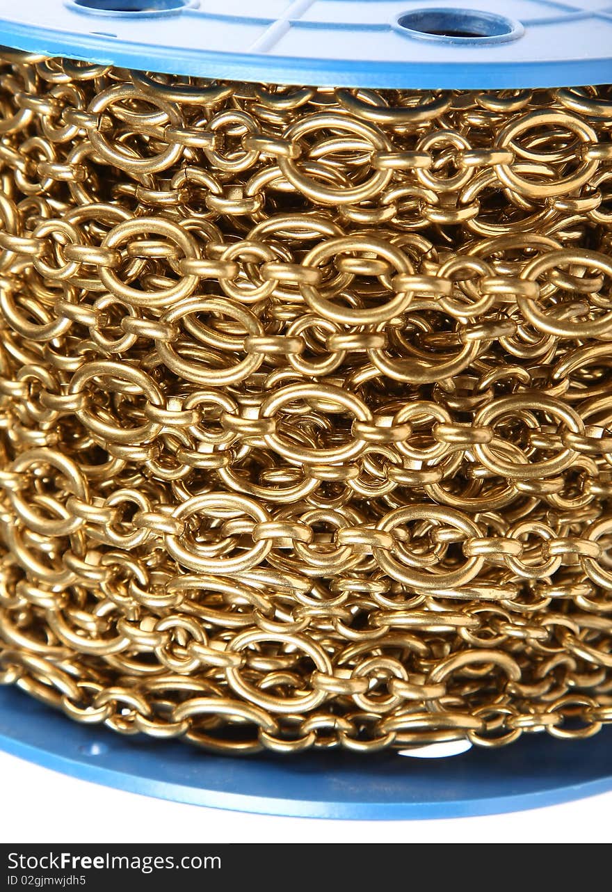 Close up of the coil with a chain