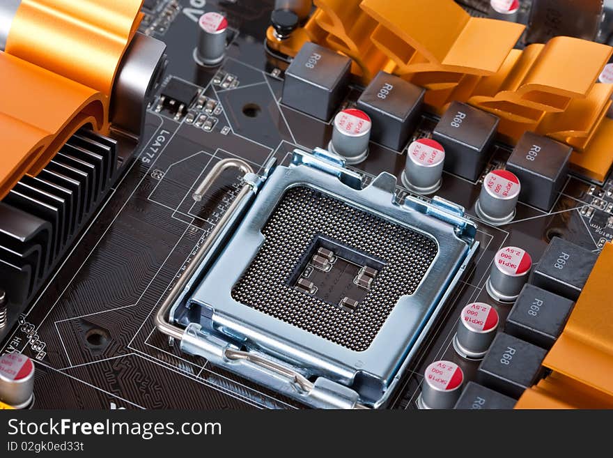 Pasive cooling elements and solid capacitors around the socket 775. Pasive cooling elements and solid capacitors around the socket 775