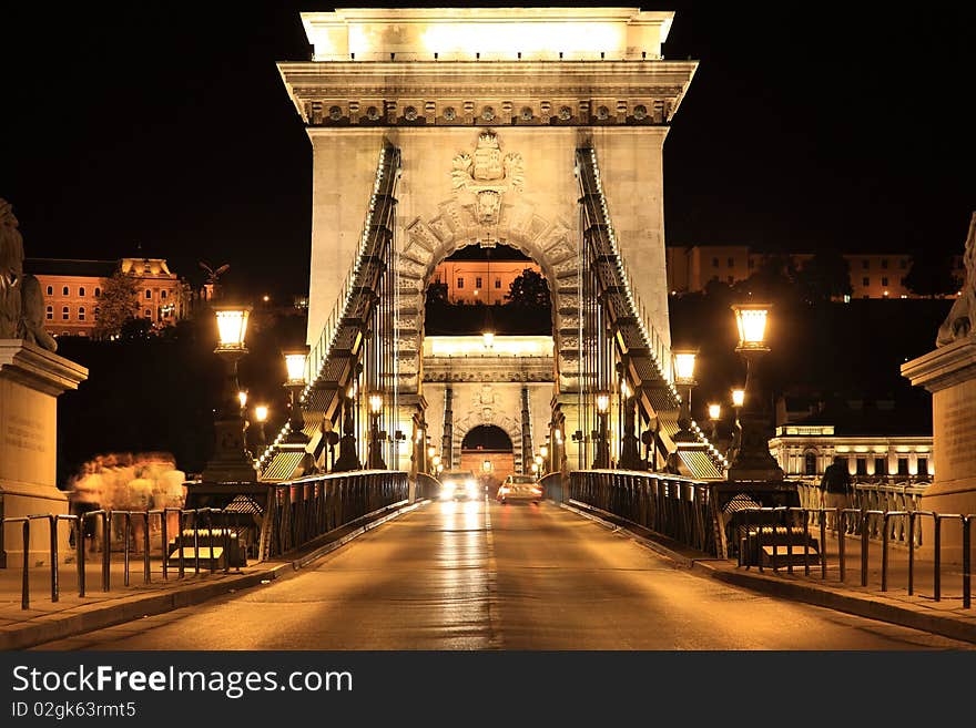 Chain bridge