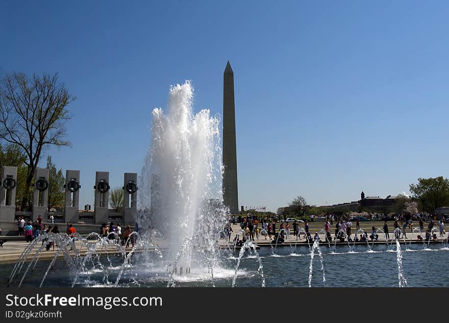 Washington monument with fountain in front of it. Washington monument with fountain in front of it