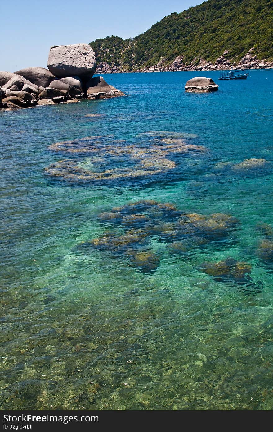 Rocks Under Sea Nang-Yuan at the south of Thailand