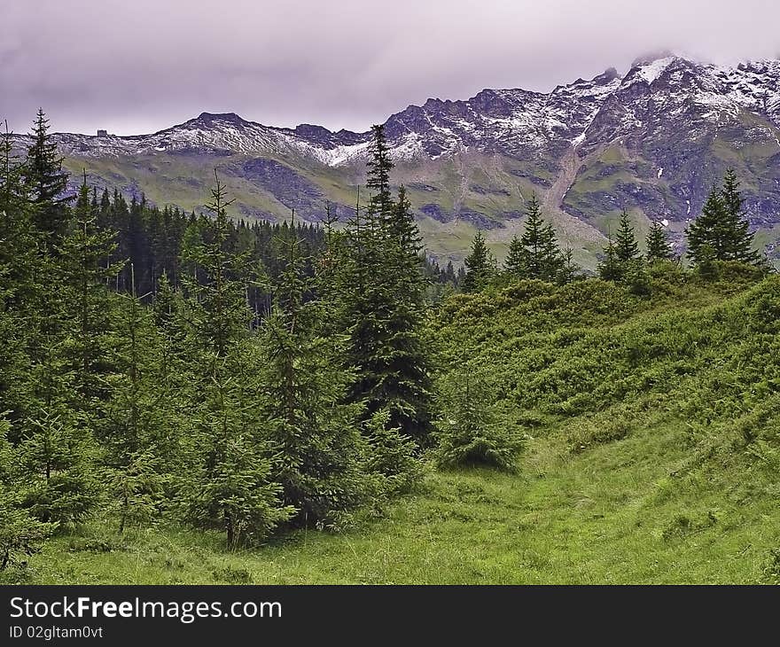 This image shows the Hohen Tauern National Park by Kolm Saigurn, less than 6 kilometers from the village of Rauris. This image shows the Hohen Tauern National Park by Kolm Saigurn, less than 6 kilometers from the village of Rauris.