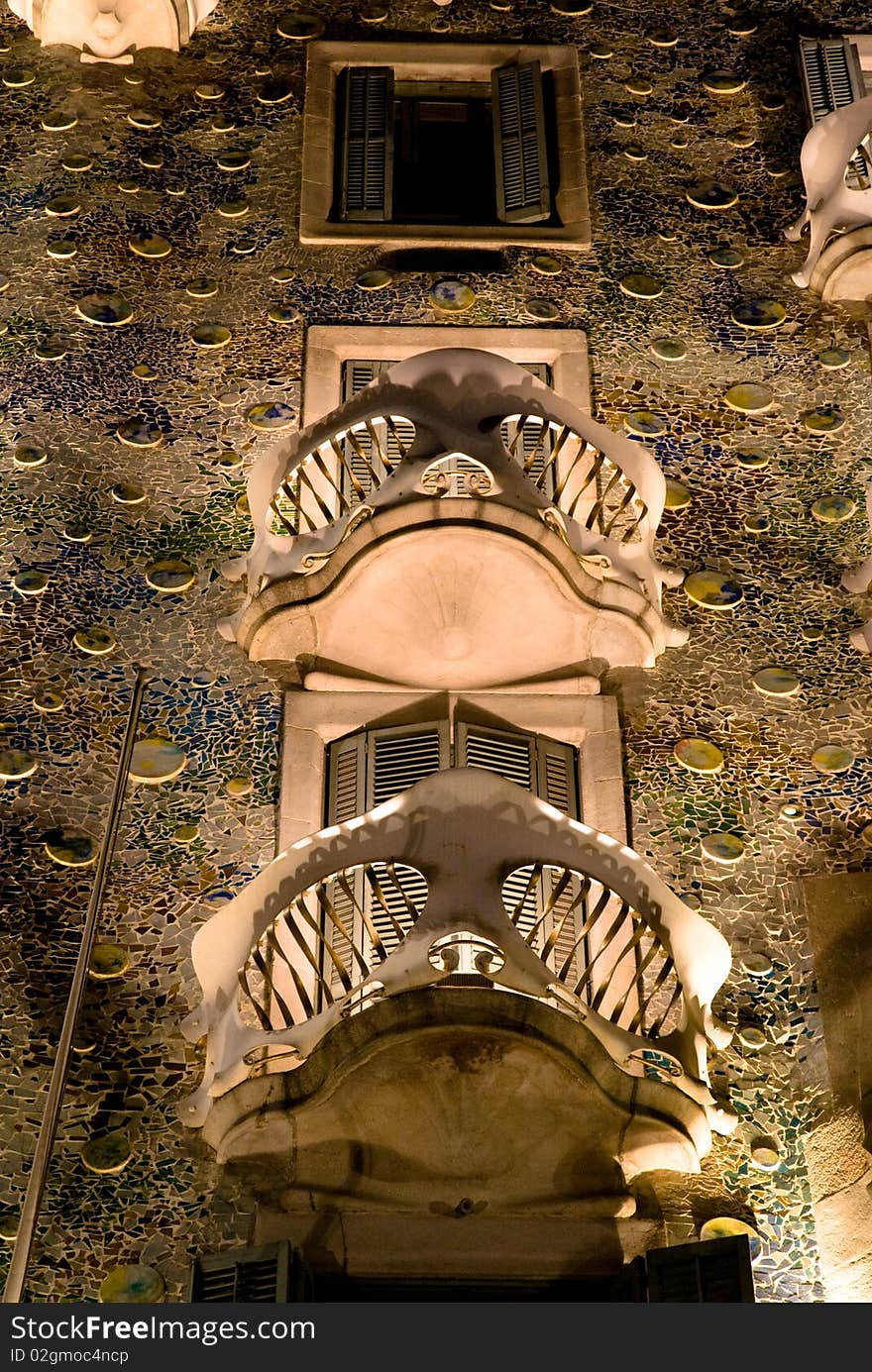 Casa Batllo at night