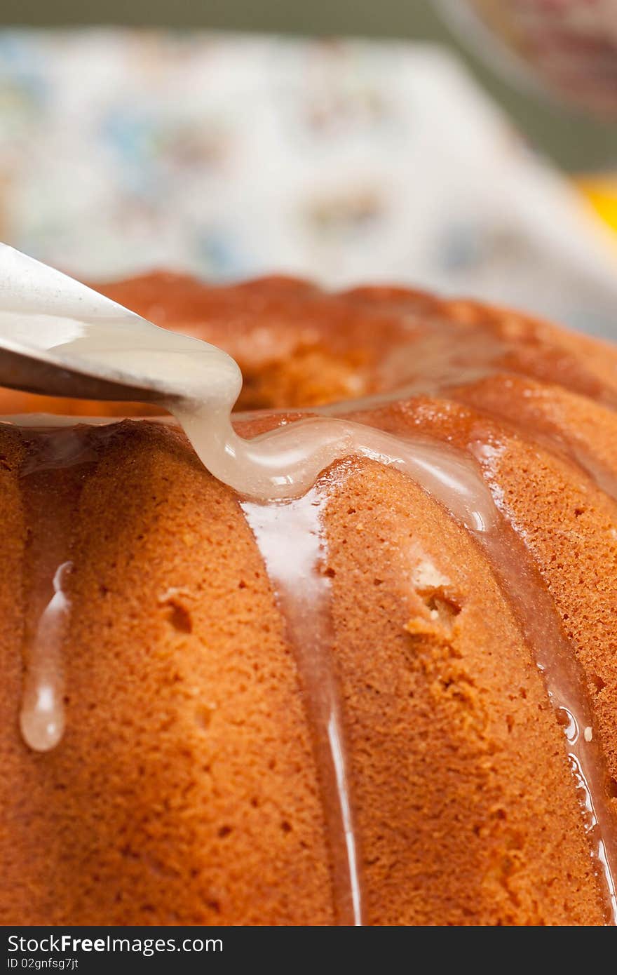 A process of glazing cake