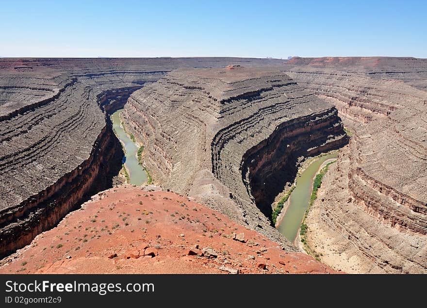 Famous bend in the Colorado River in the upstream region of Lake Powell. Famous bend in the Colorado River in the upstream region of Lake Powell