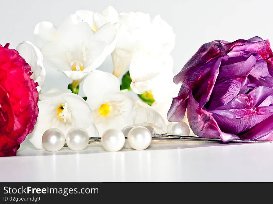 Things for a bride. needles and flower for the hairs. Things for a bride. needles and flower for the hairs