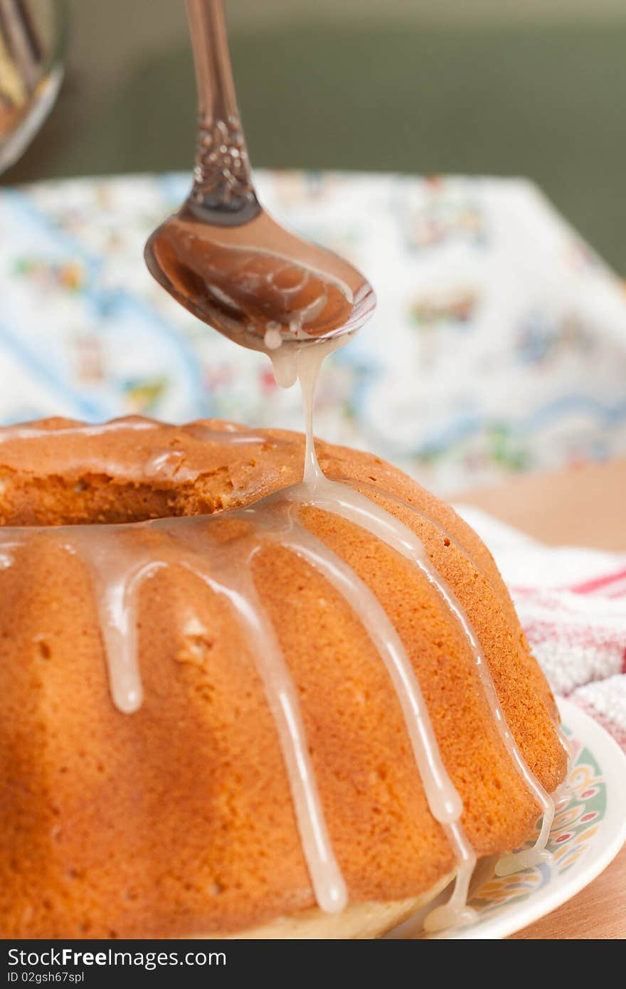 A process of glazing cake