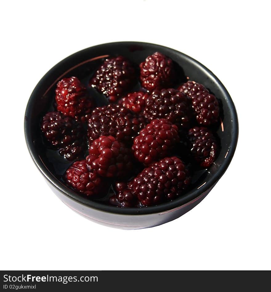 Bowl of blackberries