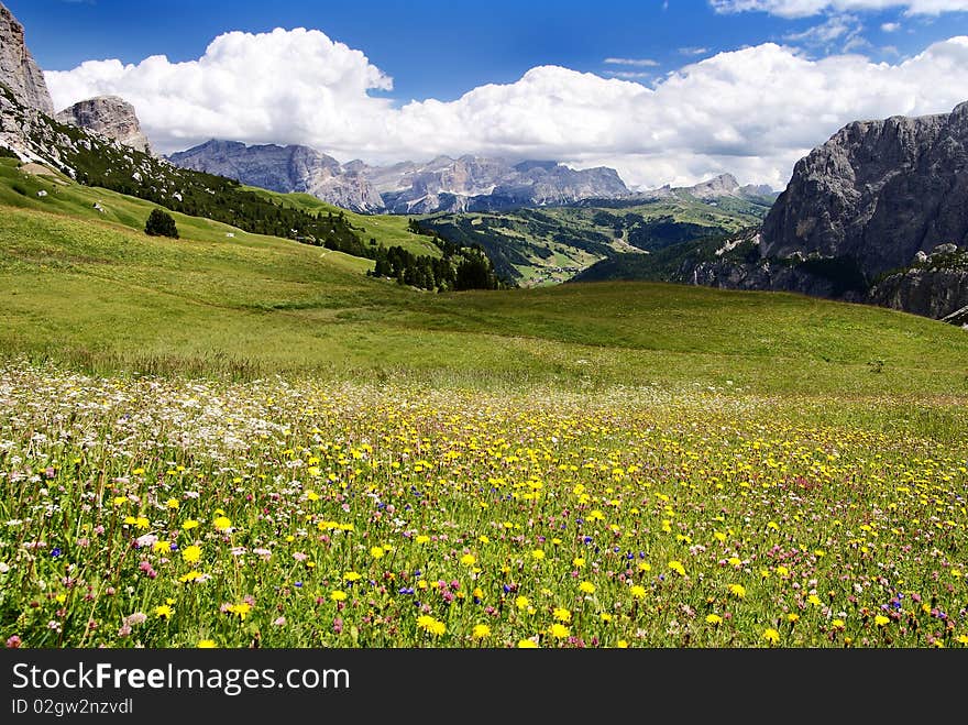 View from passo gardena alias grodner joch - sella gruppe dolomiti italy