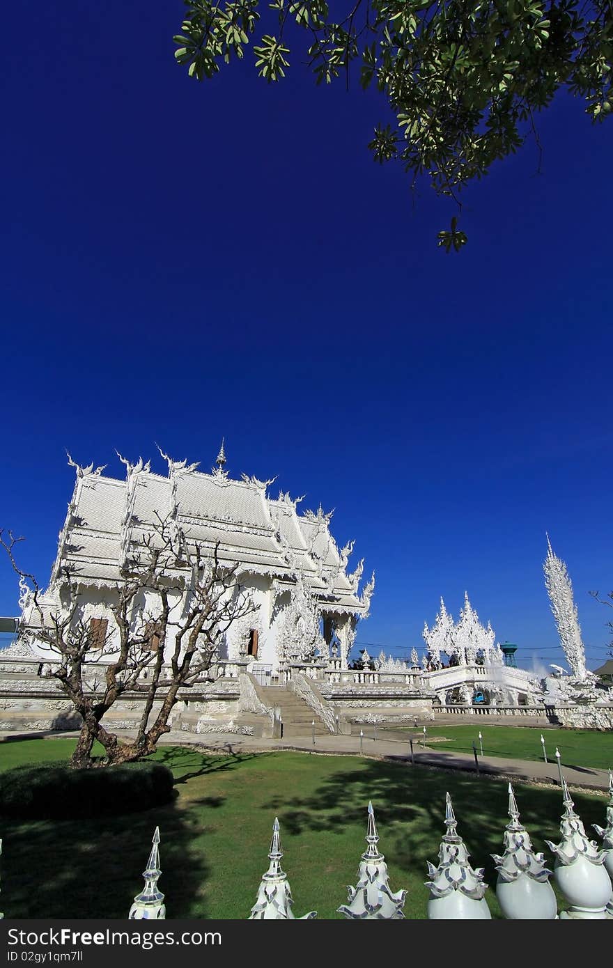 Wat Rong Khun at Chiangrai , Thailand