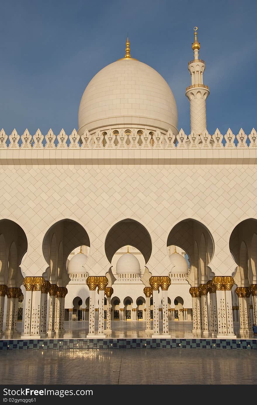 The arch, the minaret and the dome - the main elements of the mosque. The arch, the minaret and the dome - the main elements of the mosque