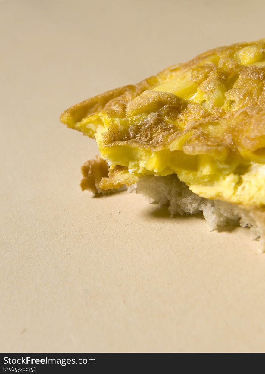 Omelette with potatoes and cheese