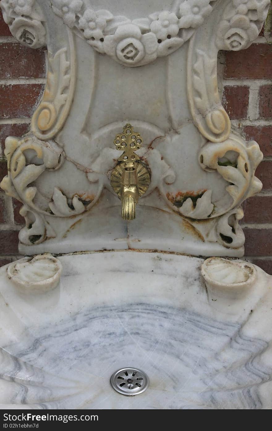 An ottoman fountain is in istanbul, turkey