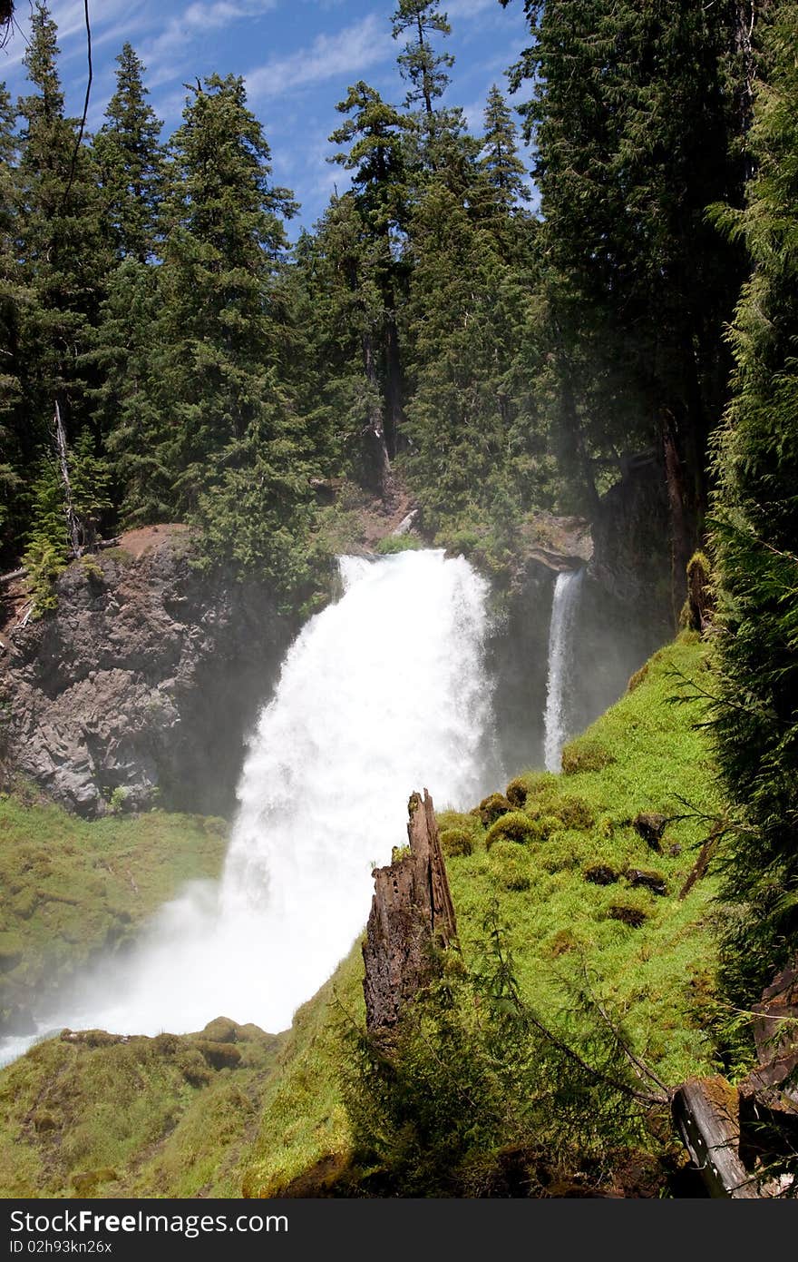 Sahalie falls in Oregon USA