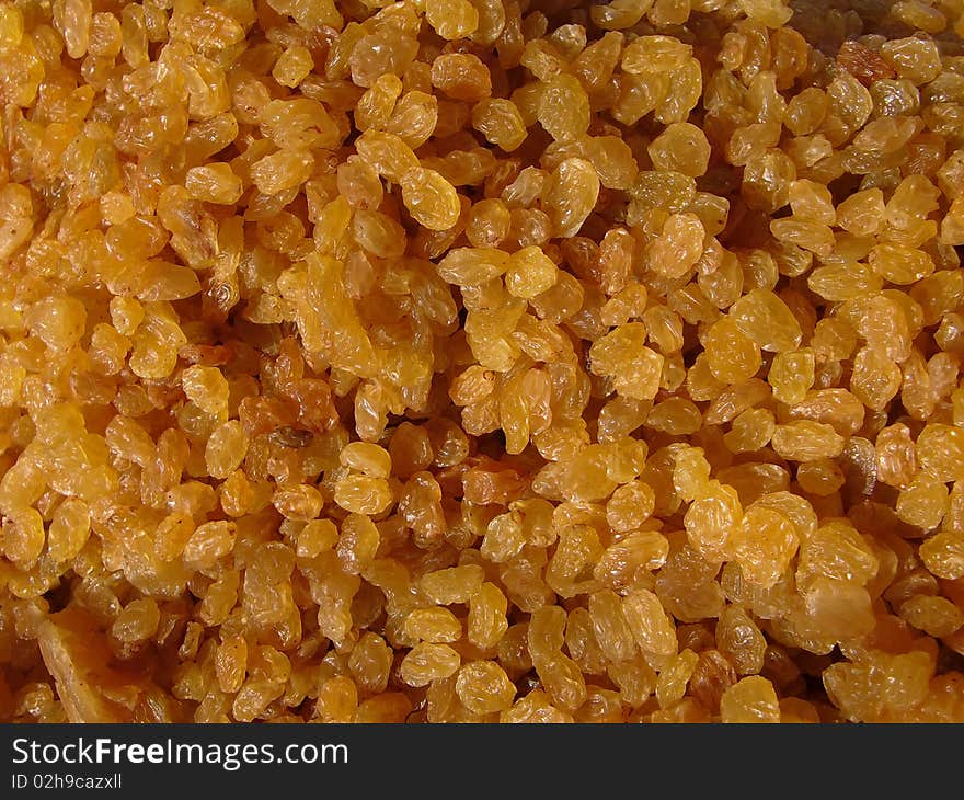 Golden dried grapes