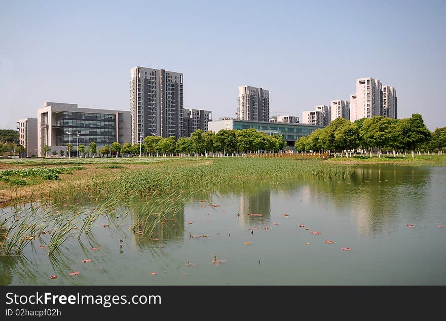 The life space beside the lake, it’s far from the city center.