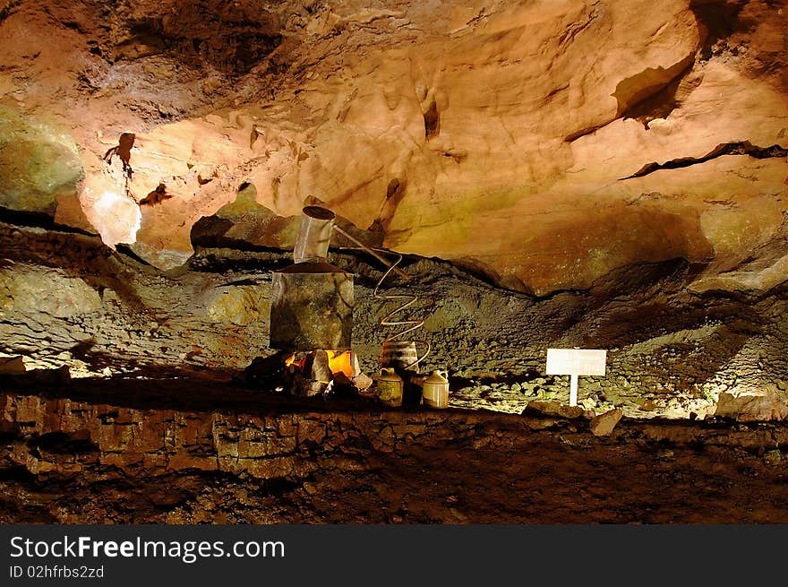 Moonshine still hidden in a cave at Lost Sea cave system. Moonshine still hidden in a cave at Lost Sea cave system.