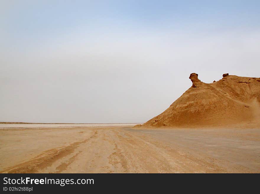 On the southern border of Chott el Gharsa near the Algerian border lies the filming locations for various scenes in Episode I of Star Wars. On the southern border of Chott el Gharsa near the Algerian border lies the filming locations for various scenes in Episode I of Star Wars.