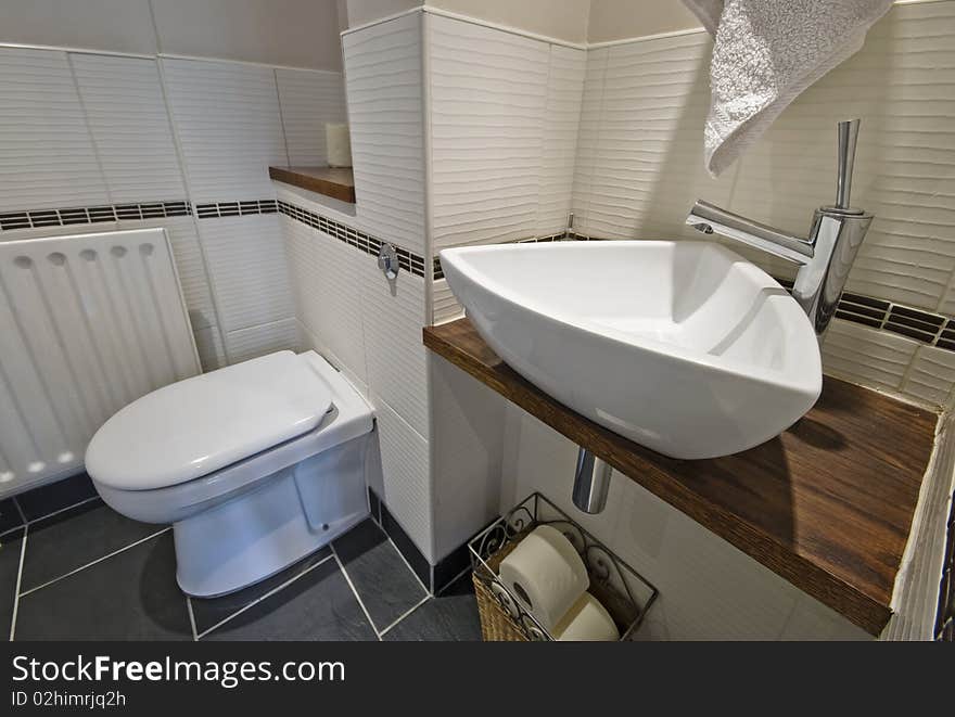 Stunning modern bathroom