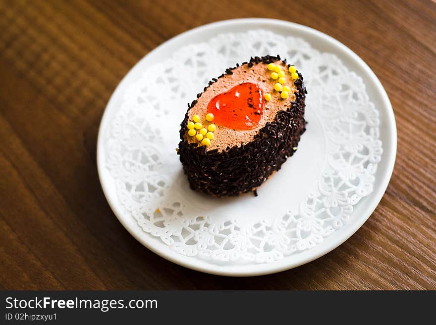 Sand dessert with a plate