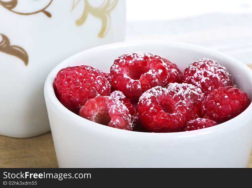 Raspberries with sugar