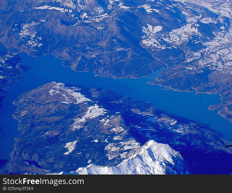 Aerial photograph of land and water