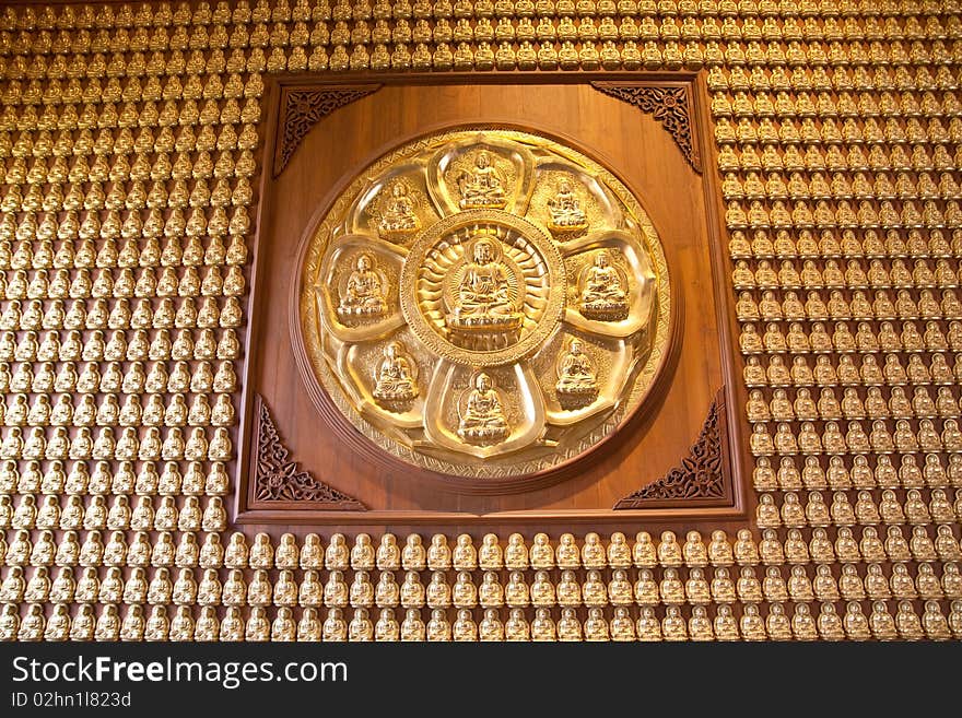 The Circle Buddha Sign and Buddha Wall in baromraja temple thailand