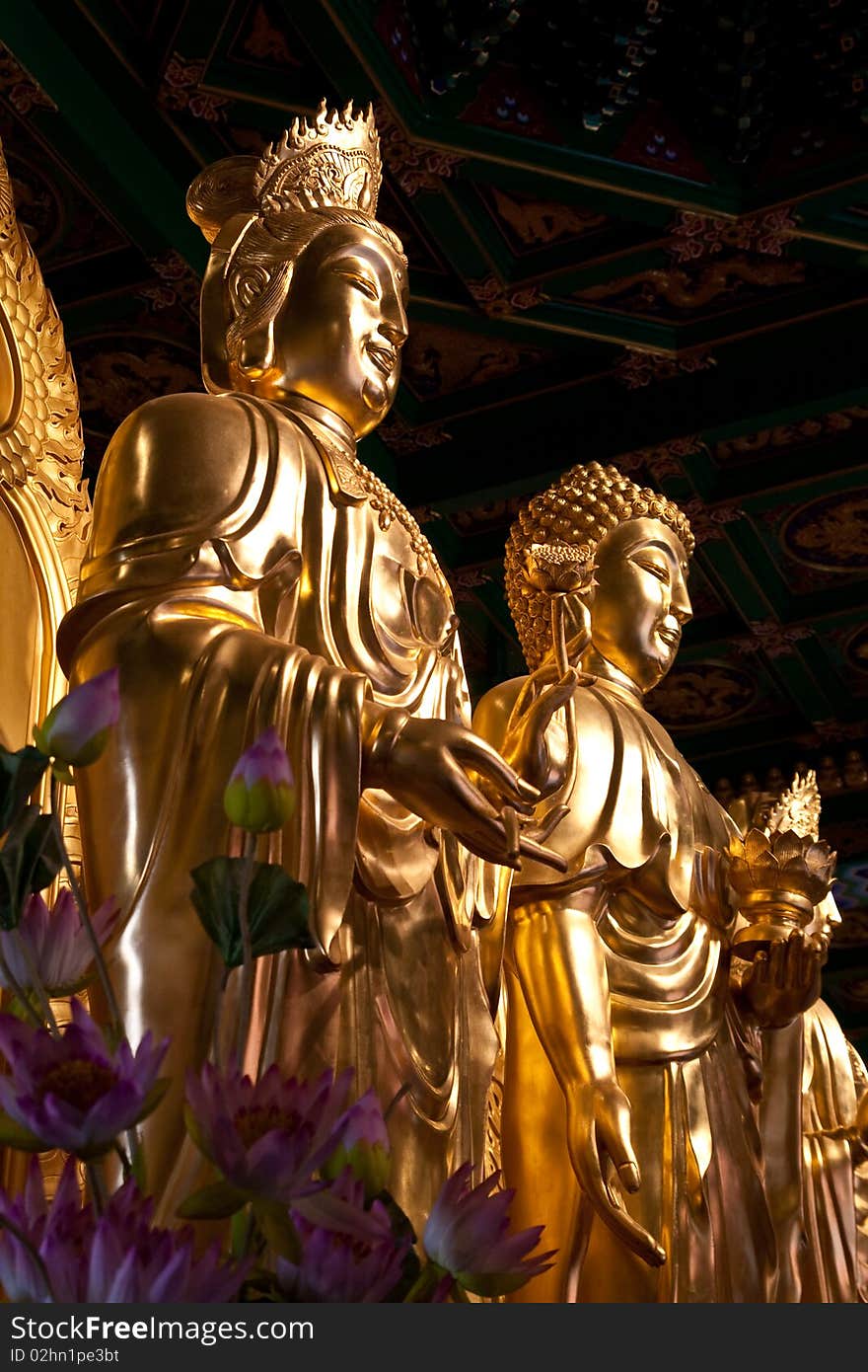 The Side Buddha and Quan-Yin in baromraja temple thailand