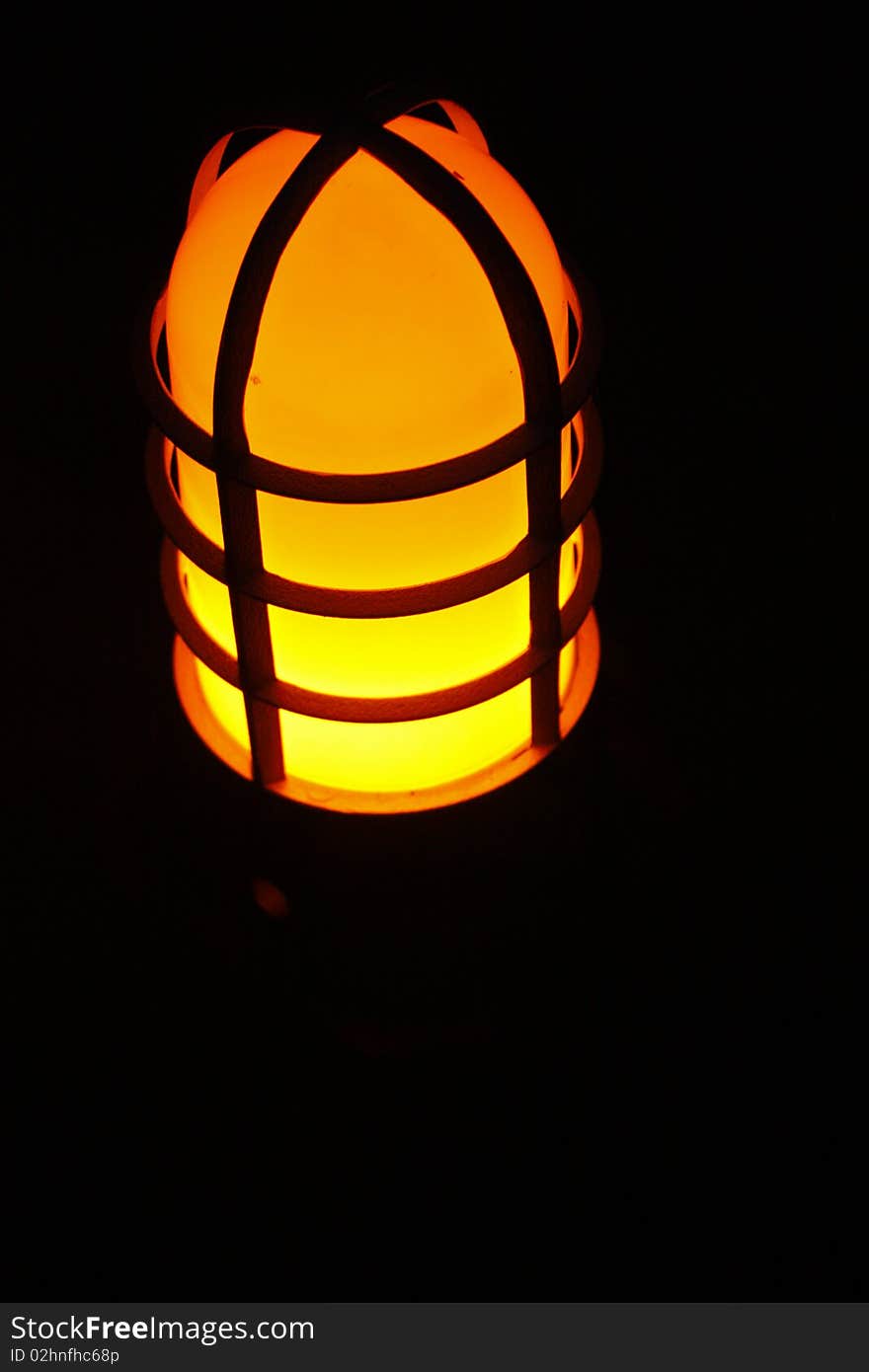 A bulb light on dark background