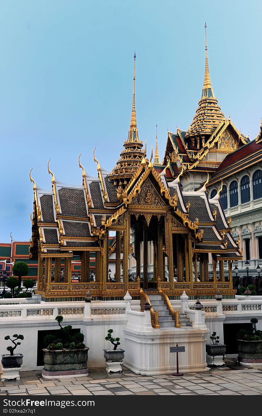 A thai temple in the grand palace area