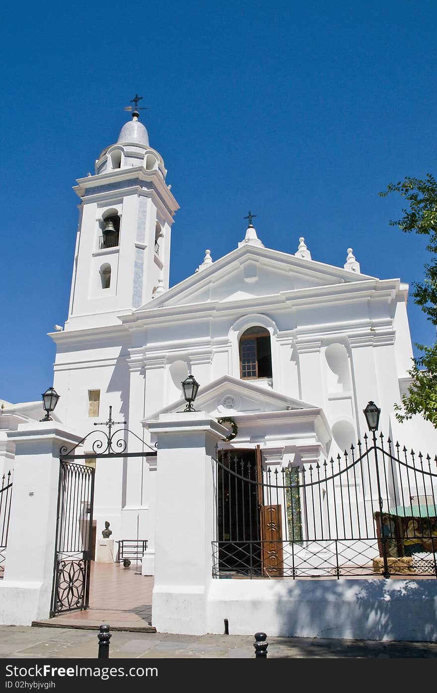 Del Pilar church located at Recoleta. Del Pilar church located at Recoleta