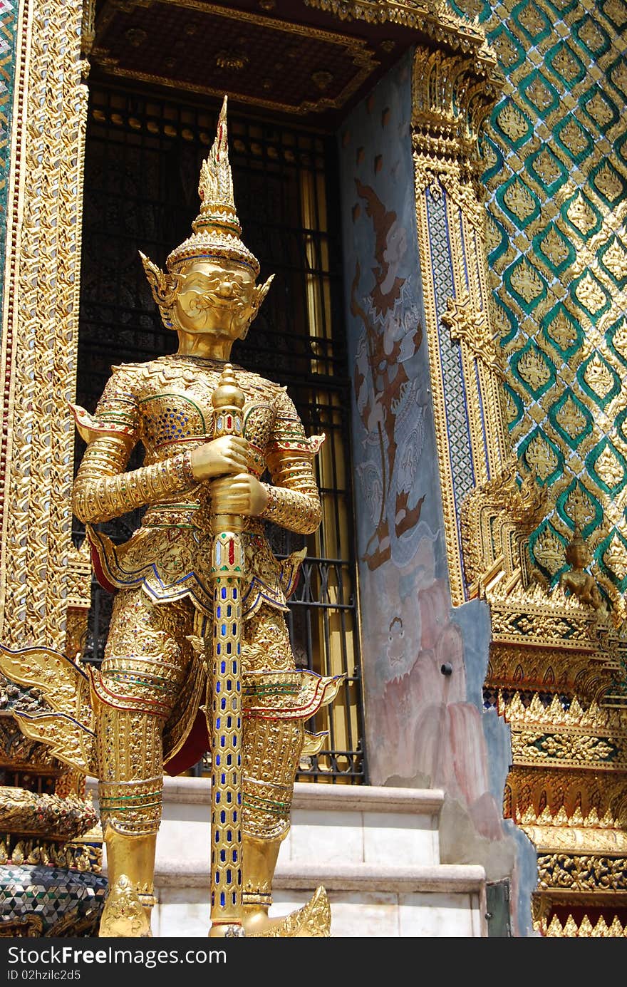 Giant in Wat Phra Kaeo