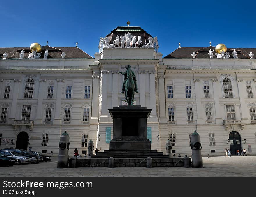 Statues and the building of the Vienna City Library. Statues and the building of the Vienna City Library