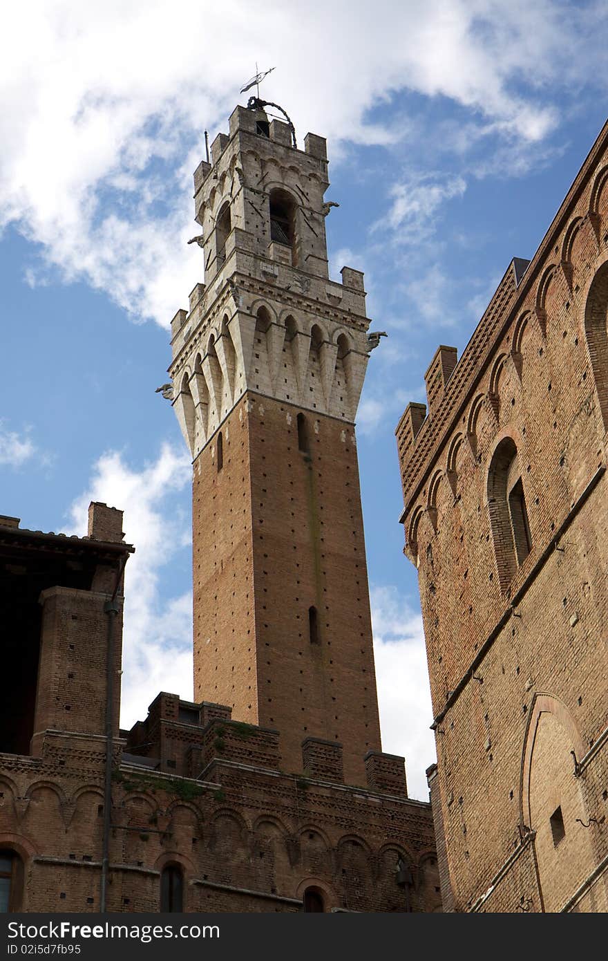 Siena s Torre del Mangia tower