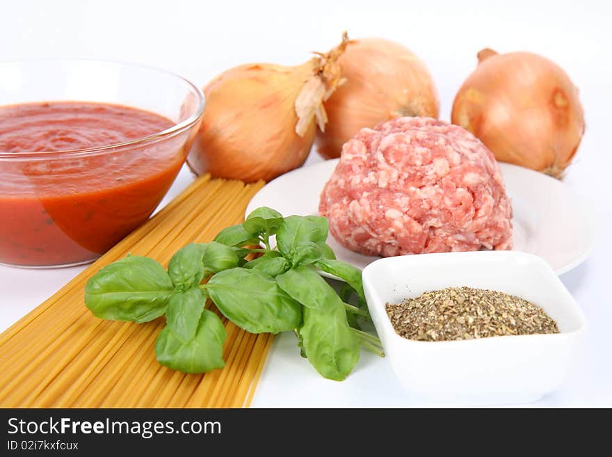 Ingredients for spaghetti bolognese