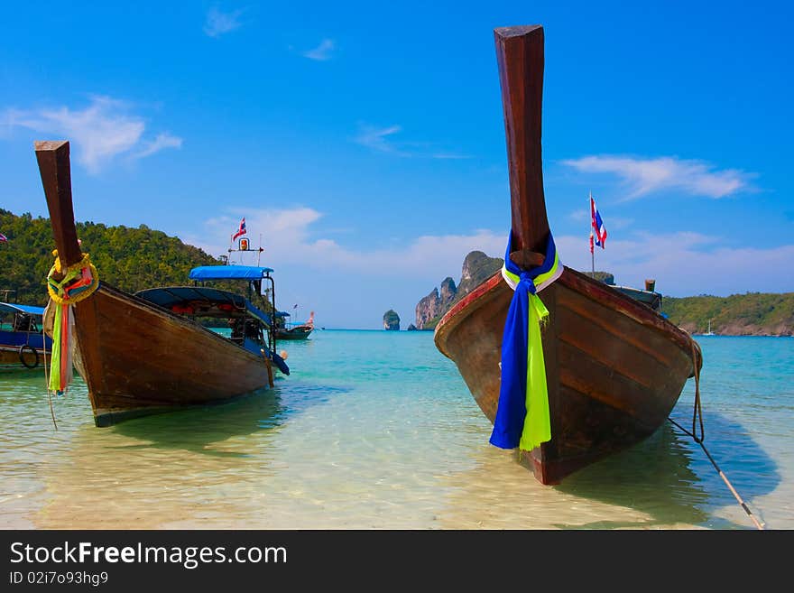 Boat in the bay