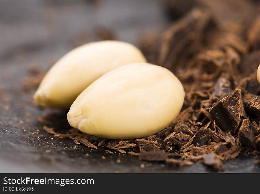 Chopped chocolate with sweet almonds