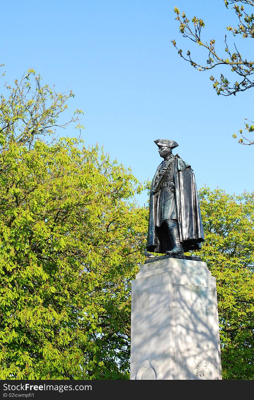 A statue of the admiral Nelson in Greenwich park, London.