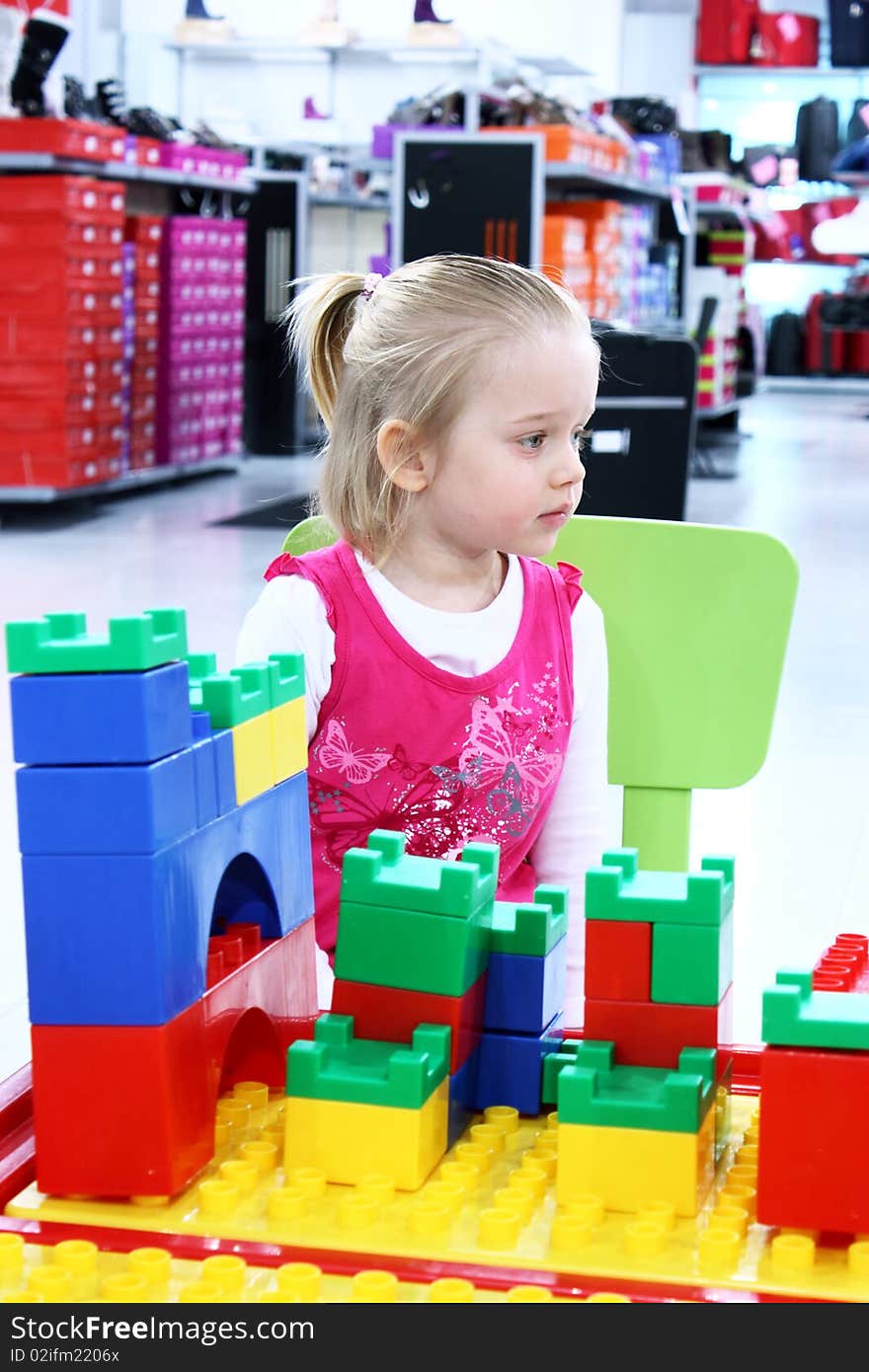 Little girl in shopping