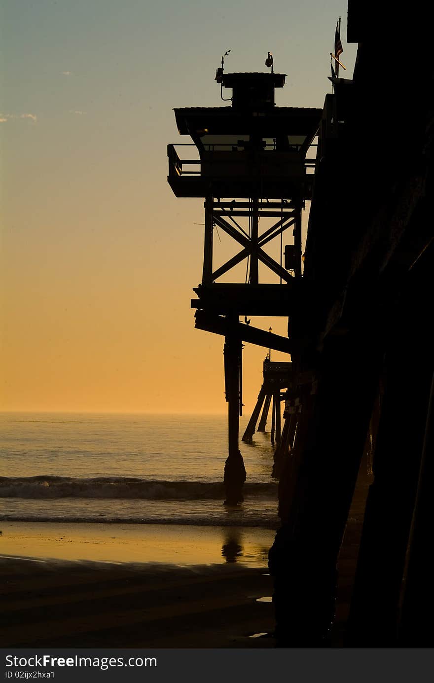 Lifeguard lookout tower