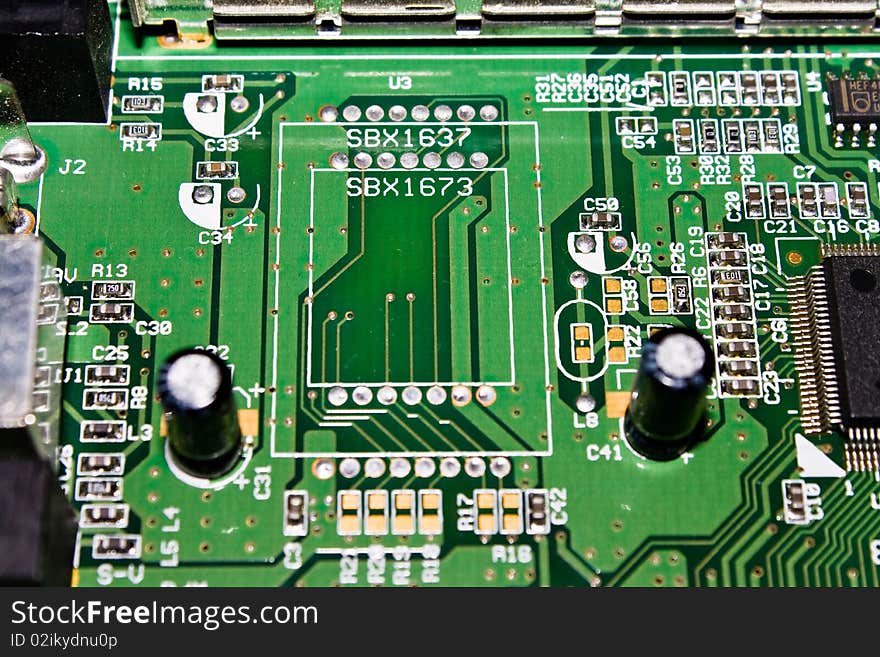 Details of a green computer card circuit