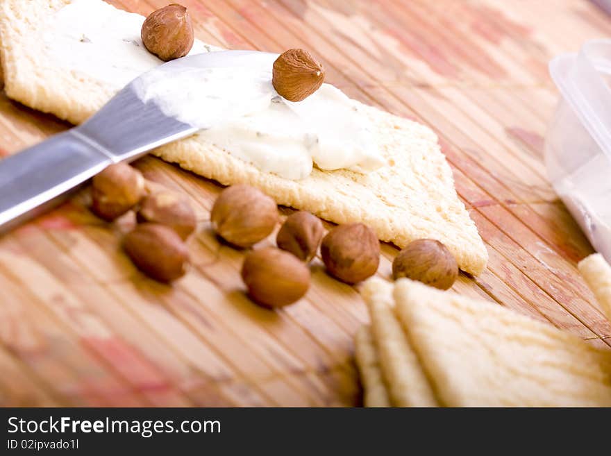 Healthy breakfest with cottage cheese and nuts on crispbread