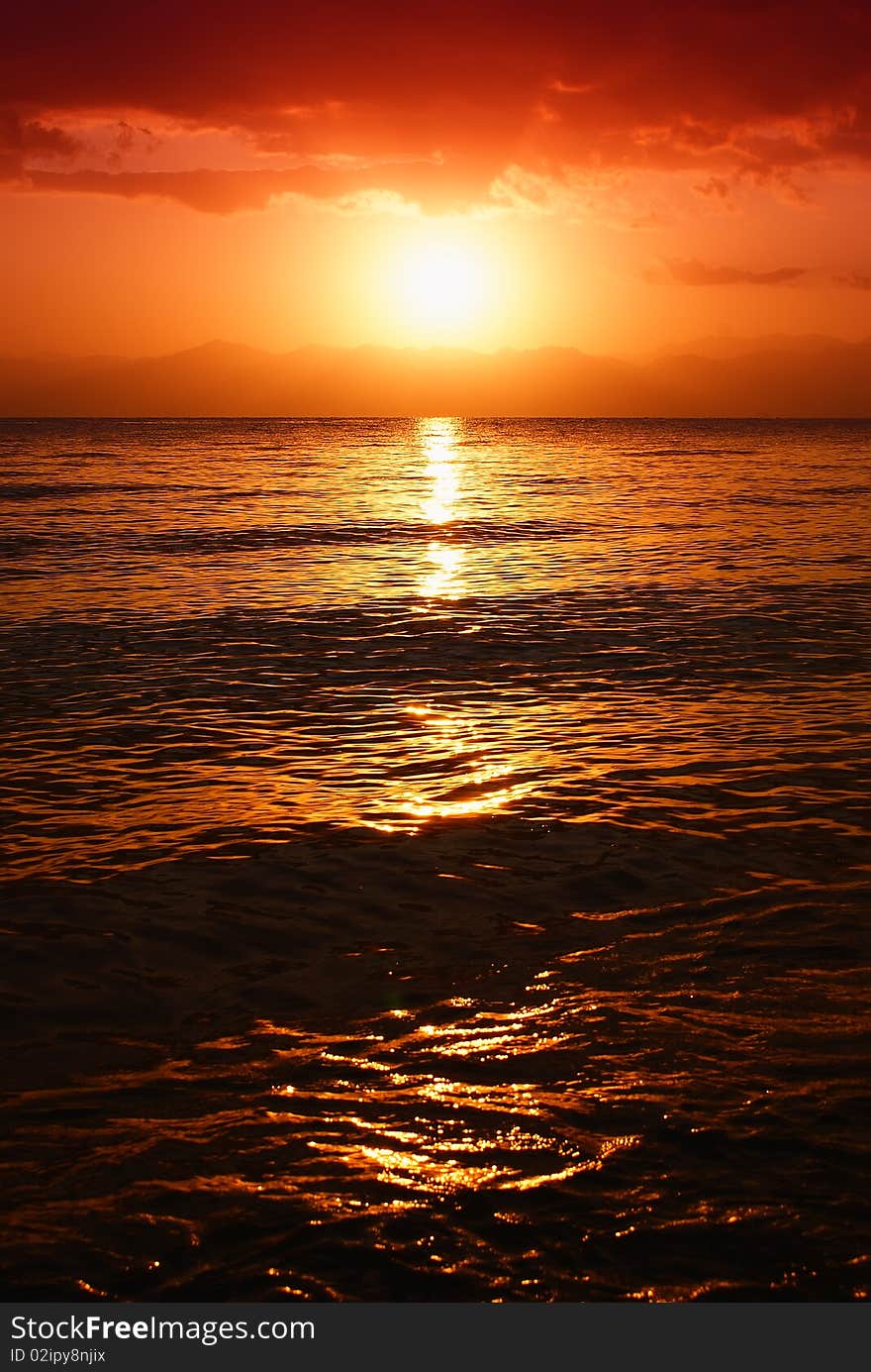 Landscape of the sea in the evening